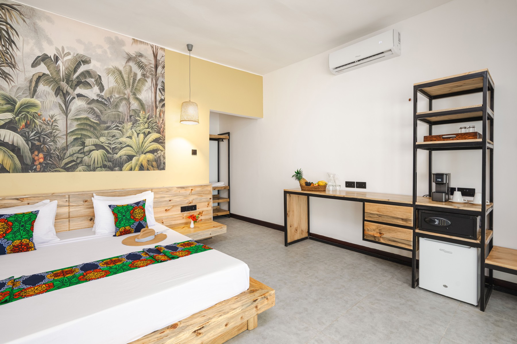 Deluxe Room with Sea View